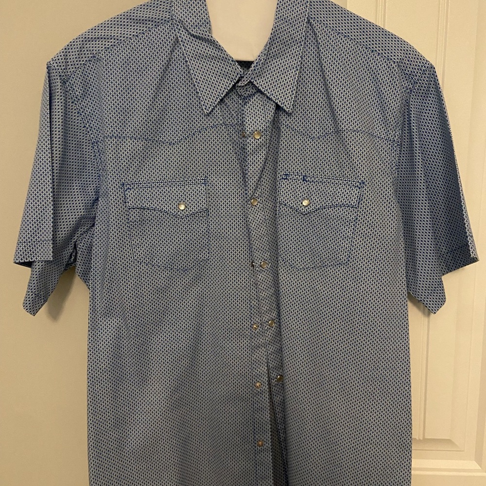 WRANGLER PEARL SNAP BUTTON DOWN!